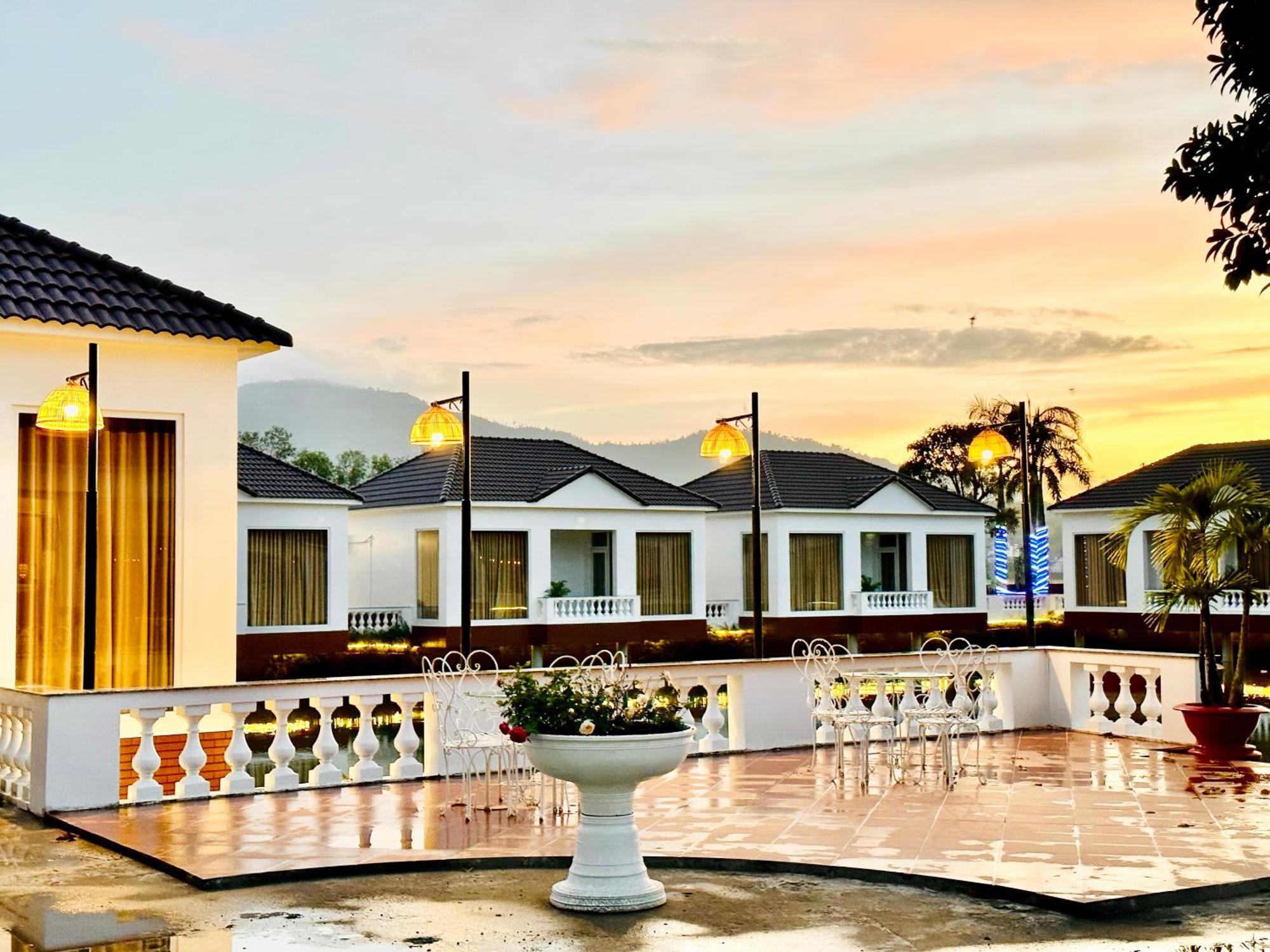 Rong Vang Resort Tri Ton Eksteriør bilde